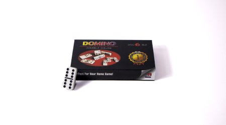 Domino premium cover